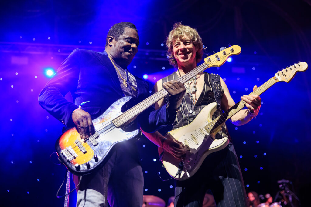 Brand New Heavies Live